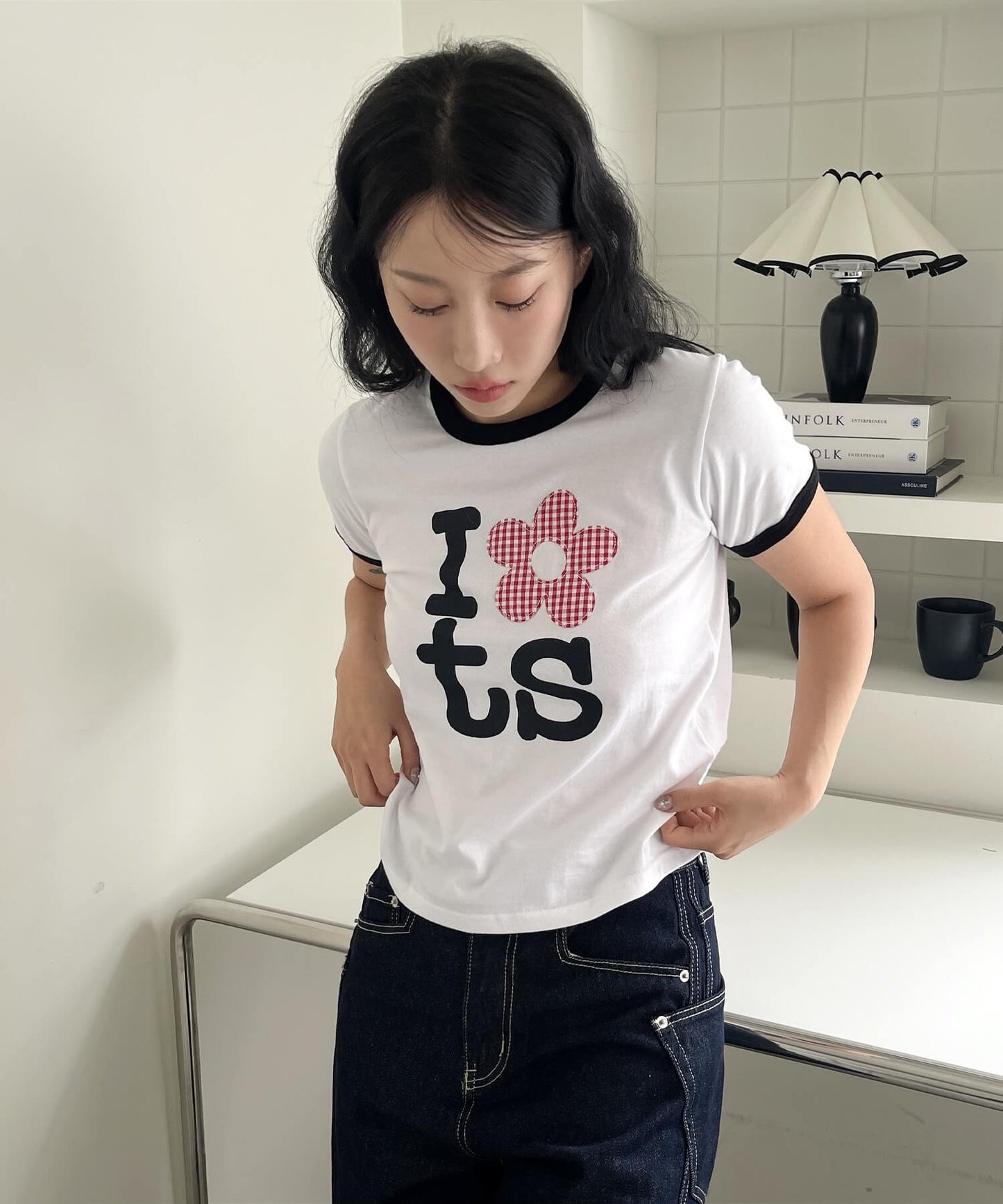 チェックパターンユニークフラワーアプリケットロゴクロップド半袖Ｔシャツ
