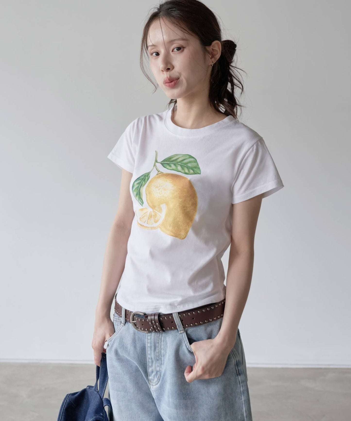 【UNE ORIGINAL】 サイドラウンドスリットフルーツプリントミニチビTシャツカットソー
