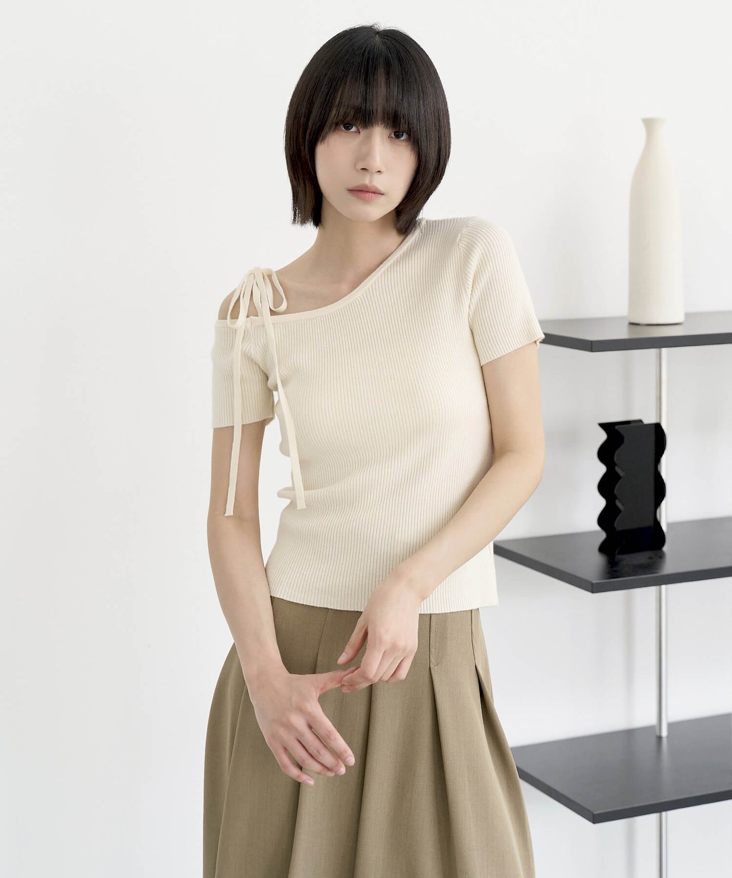 [UNE ORIGINAL]ワンオフショルダーストリングリボンサマーニットTシャツカットソー