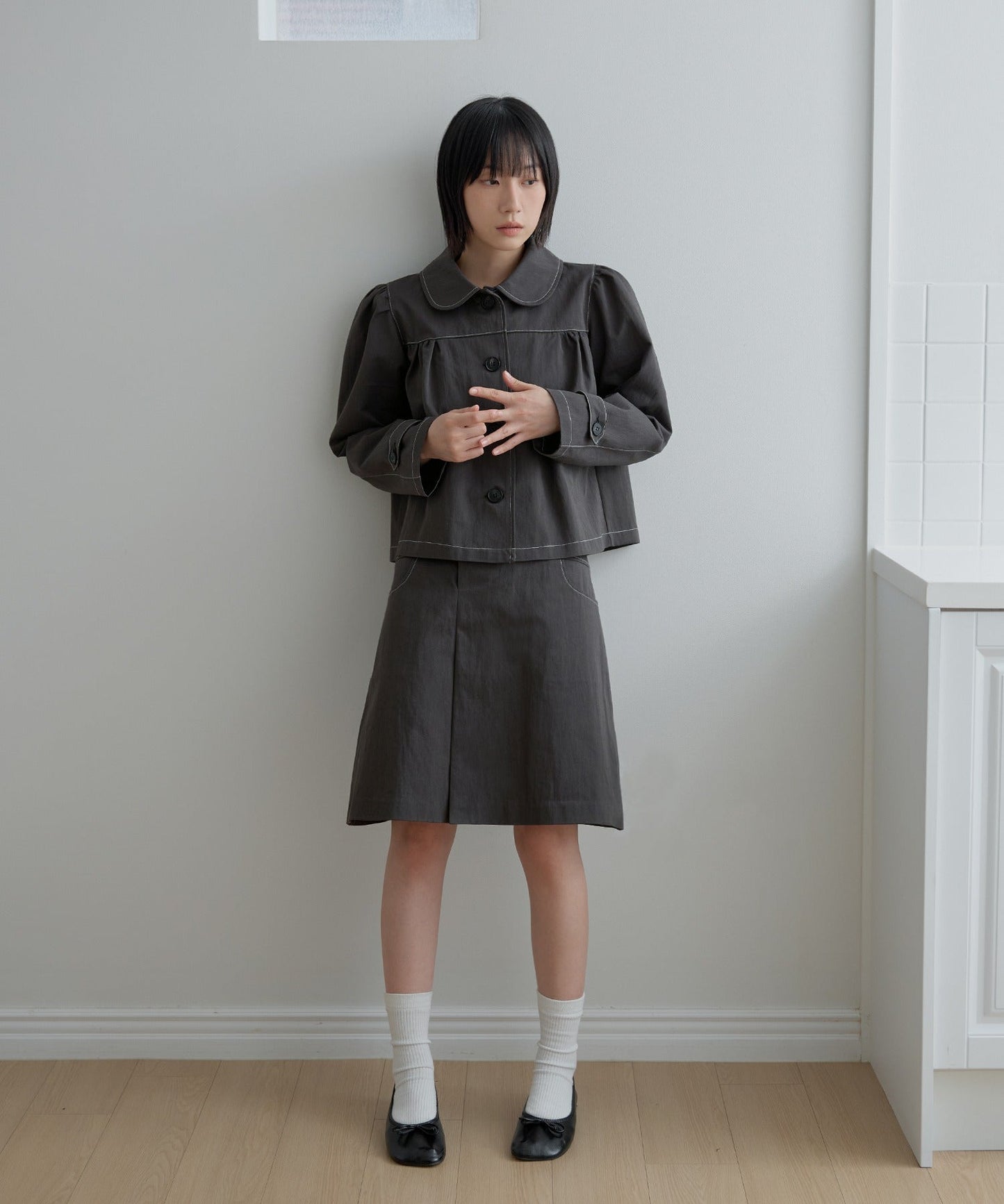 【オリジナル】ラブリーラウンドカラーシャーリングショルダーパフトレンチショートコート