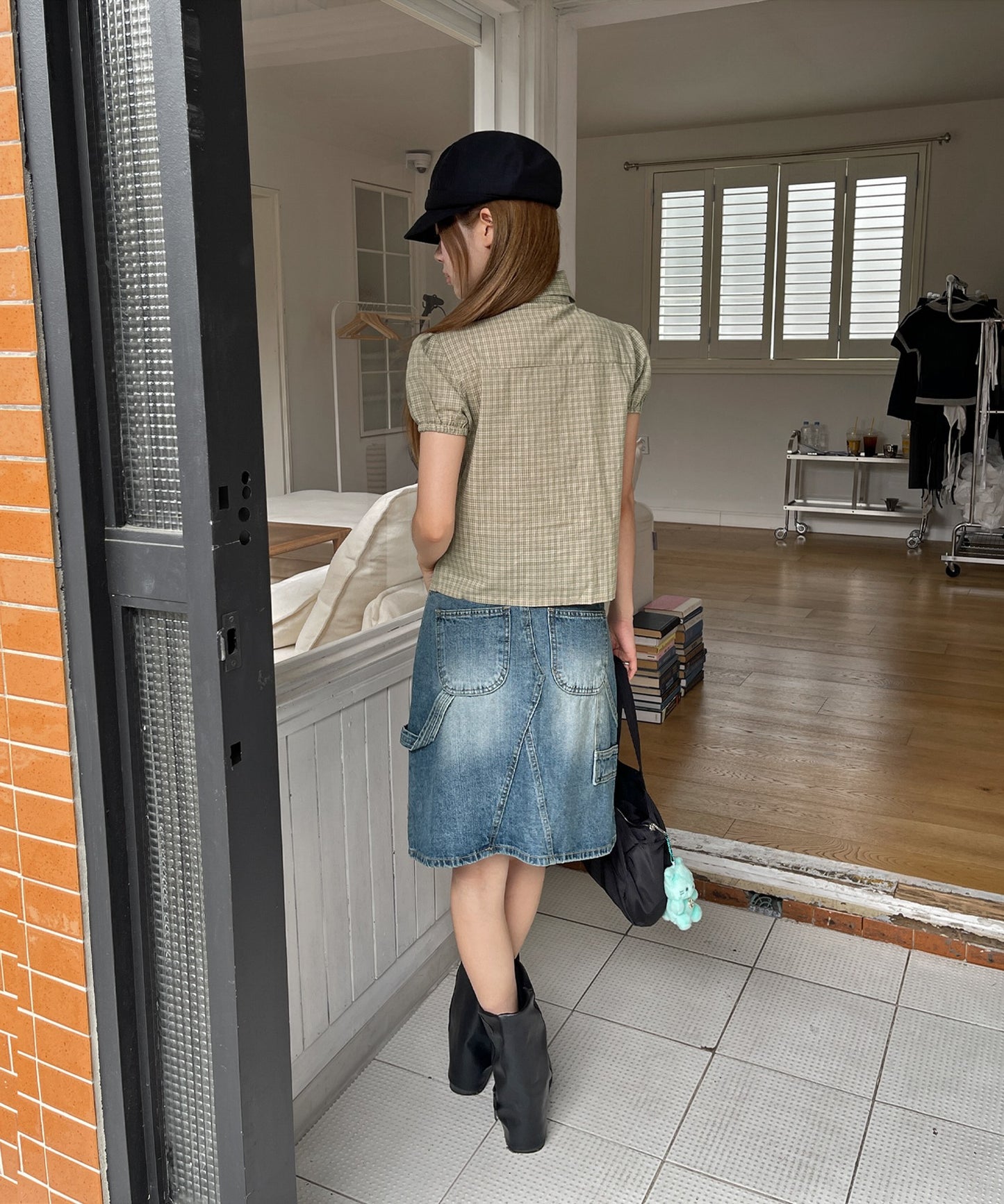 [UNE ORIGINAL]ショルダーパフサイドピンタックユニークリボンチェックブラウスシャツ