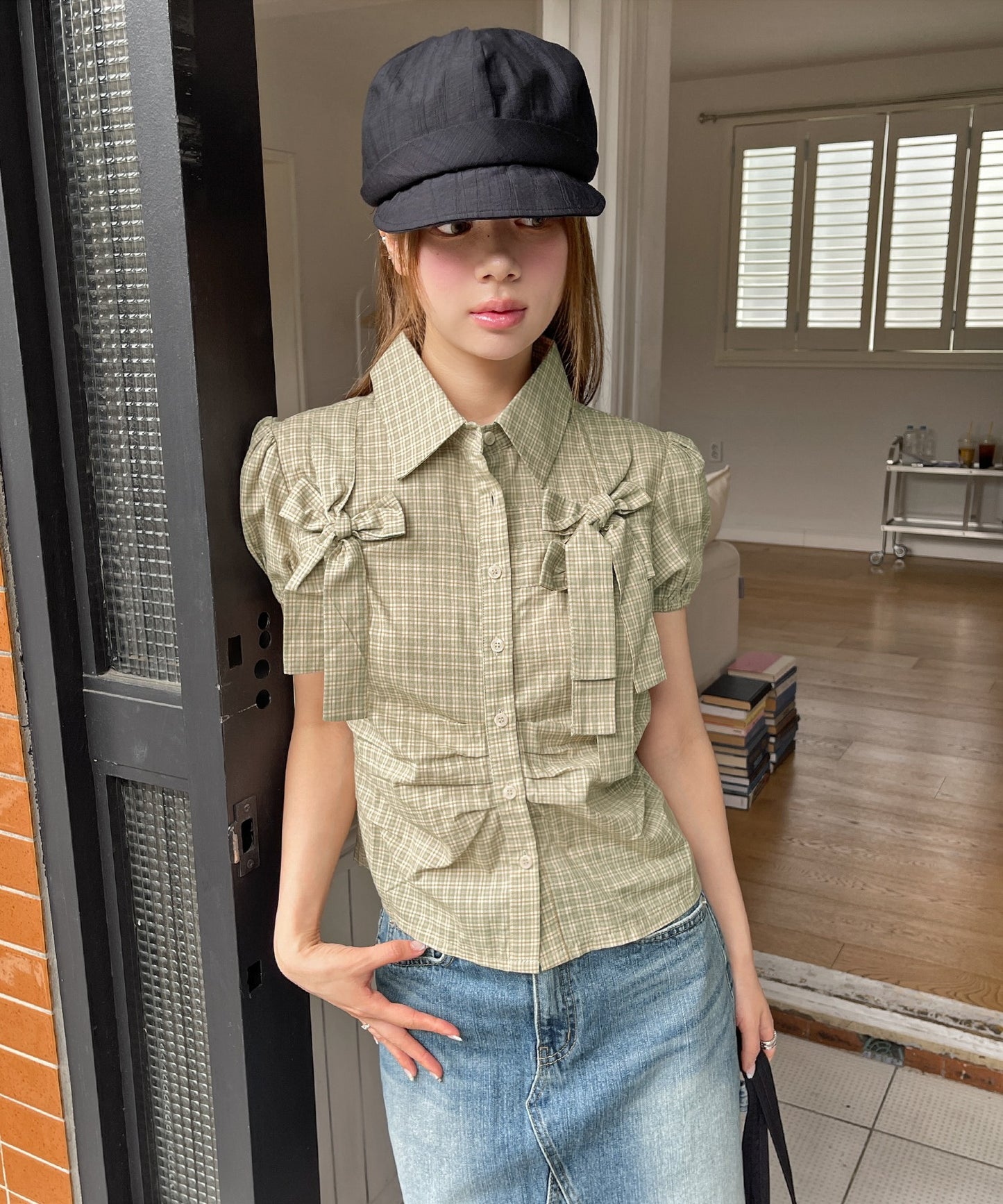 [UNE ORIGINAL]ショルダーパフサイドピンタックユニークリボンチェックブラウスシャツ