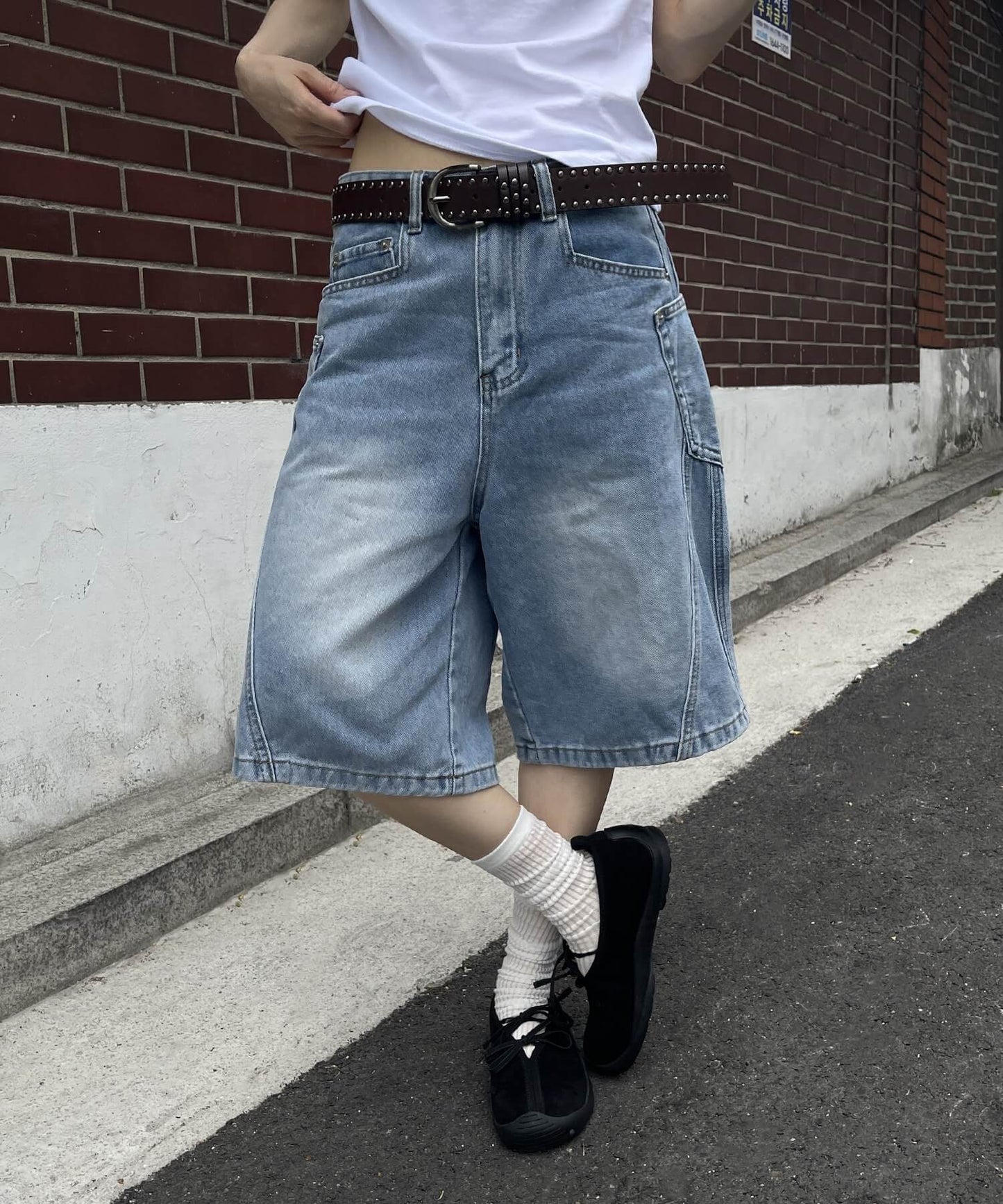 【ユニセックスデニム】ウェーブバルーンウォッシュドユニークサイドポケットバミューダハーフパンツデニム