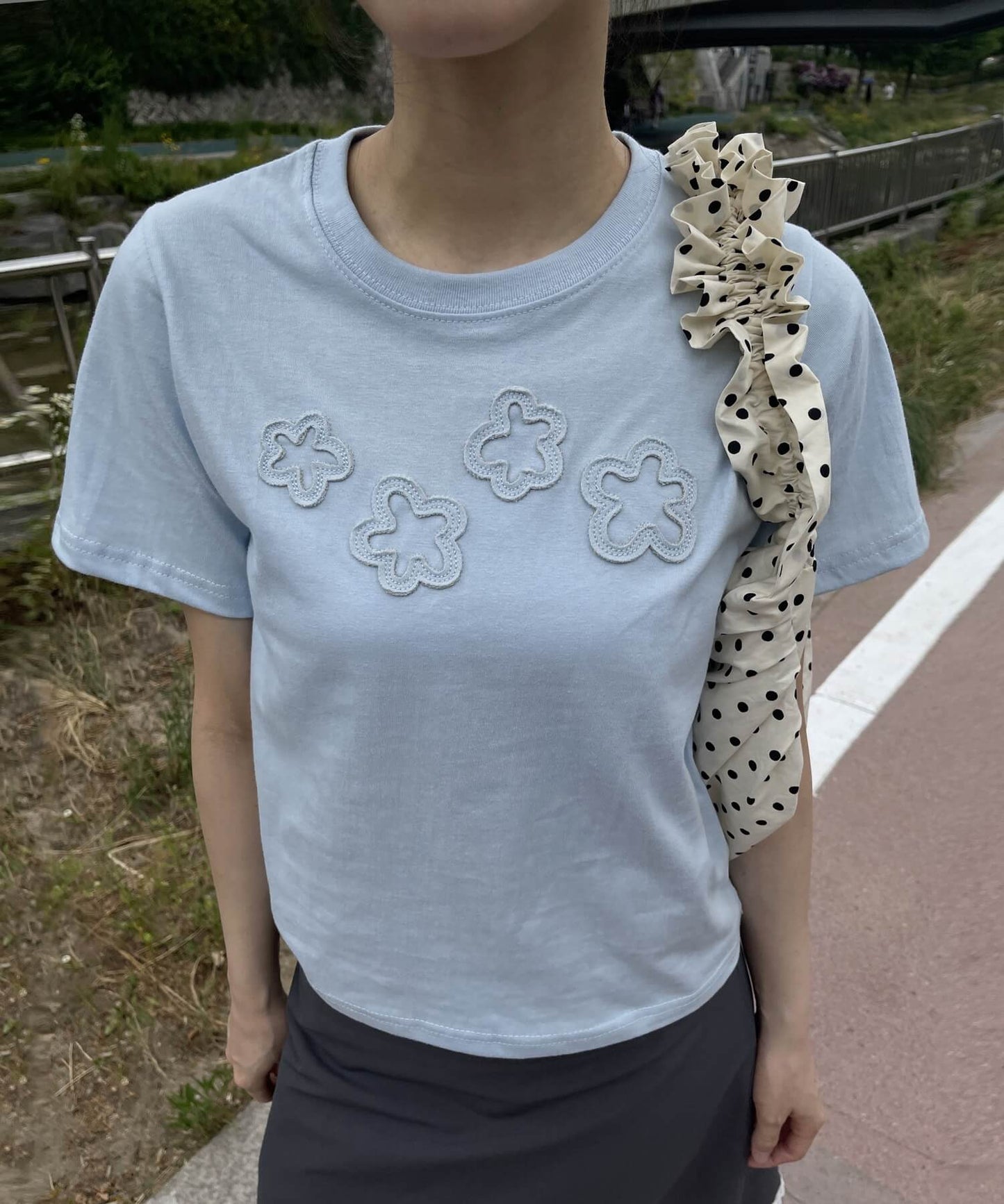 ダッフルフラワーワッペンレタリング半袖Tシャツ