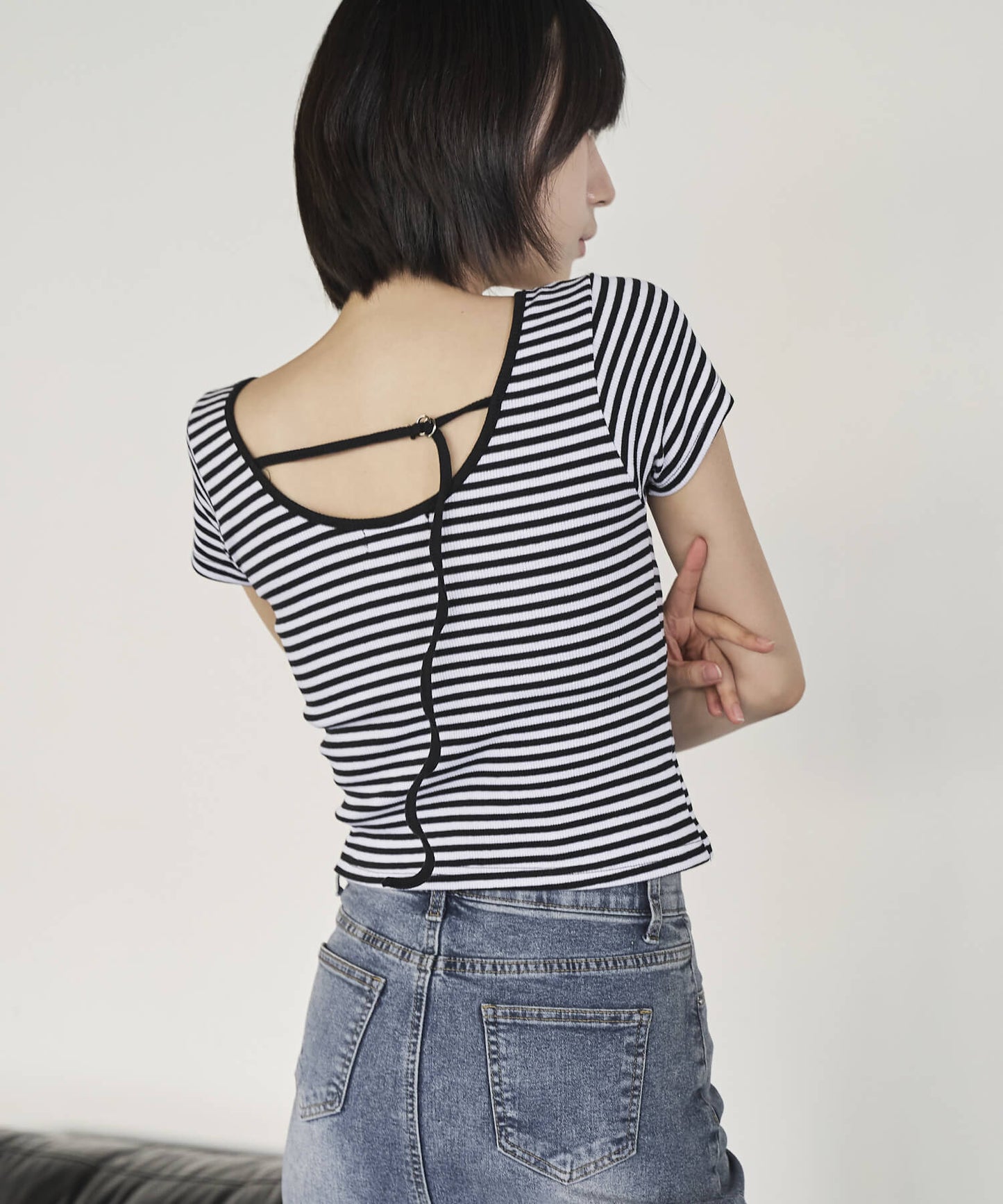 バックストリングUネックボーダーリブニット半袖Tシャツ