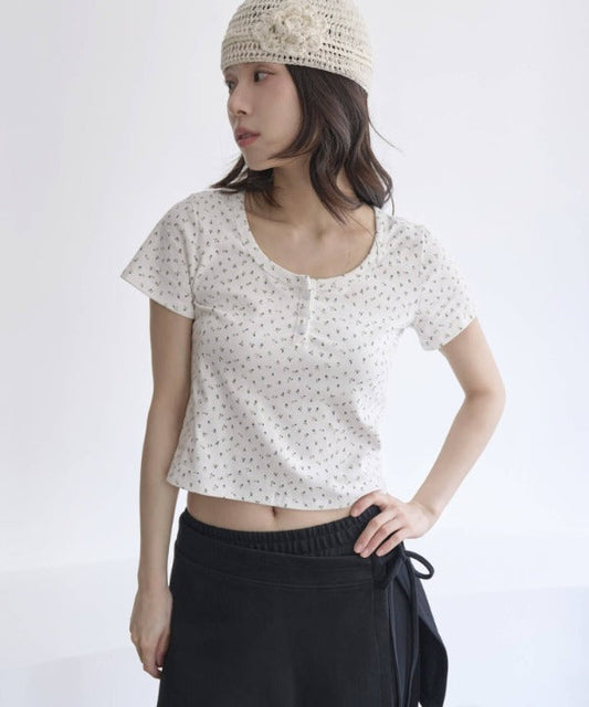ラブリーフラワーパターンポイントボタン半袖Tシャツカットソー