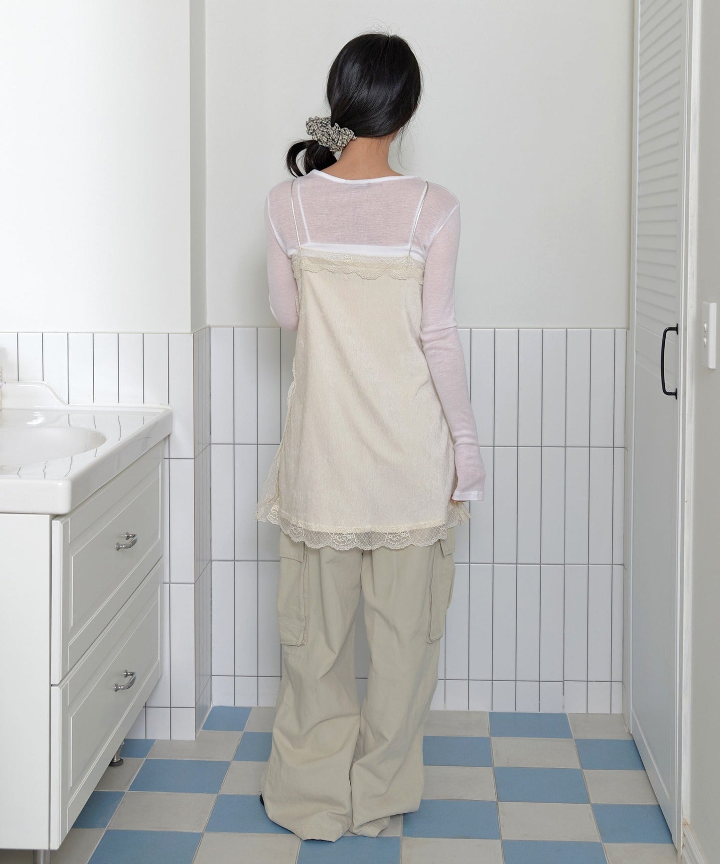 【レイヤードコーデにおすすめ】ベーシックテンセルラップラウンドルーズ長袖レイヤードTシャツカットソー