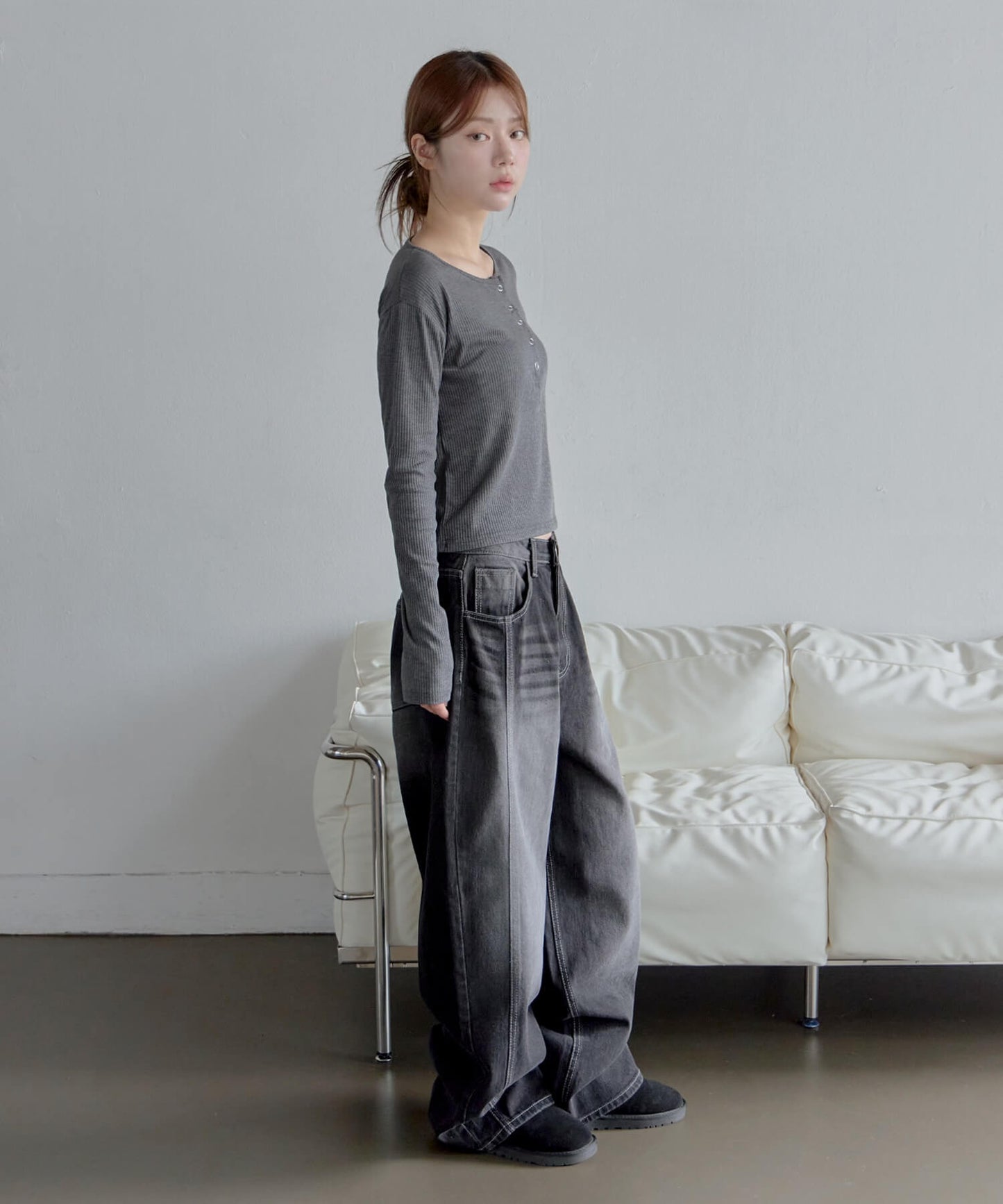 【UNE ORIGINAL】ヘンリーネックシルバースナップボタンシンプルTシャツカットソー