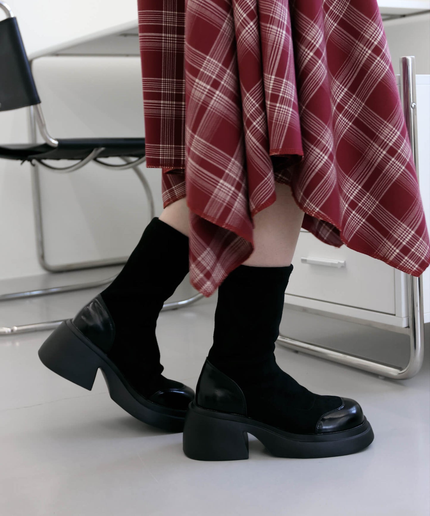 【ショート丈/ロング丈】異素材ラウンド厚底8cmスウェードレザースリムブーツ