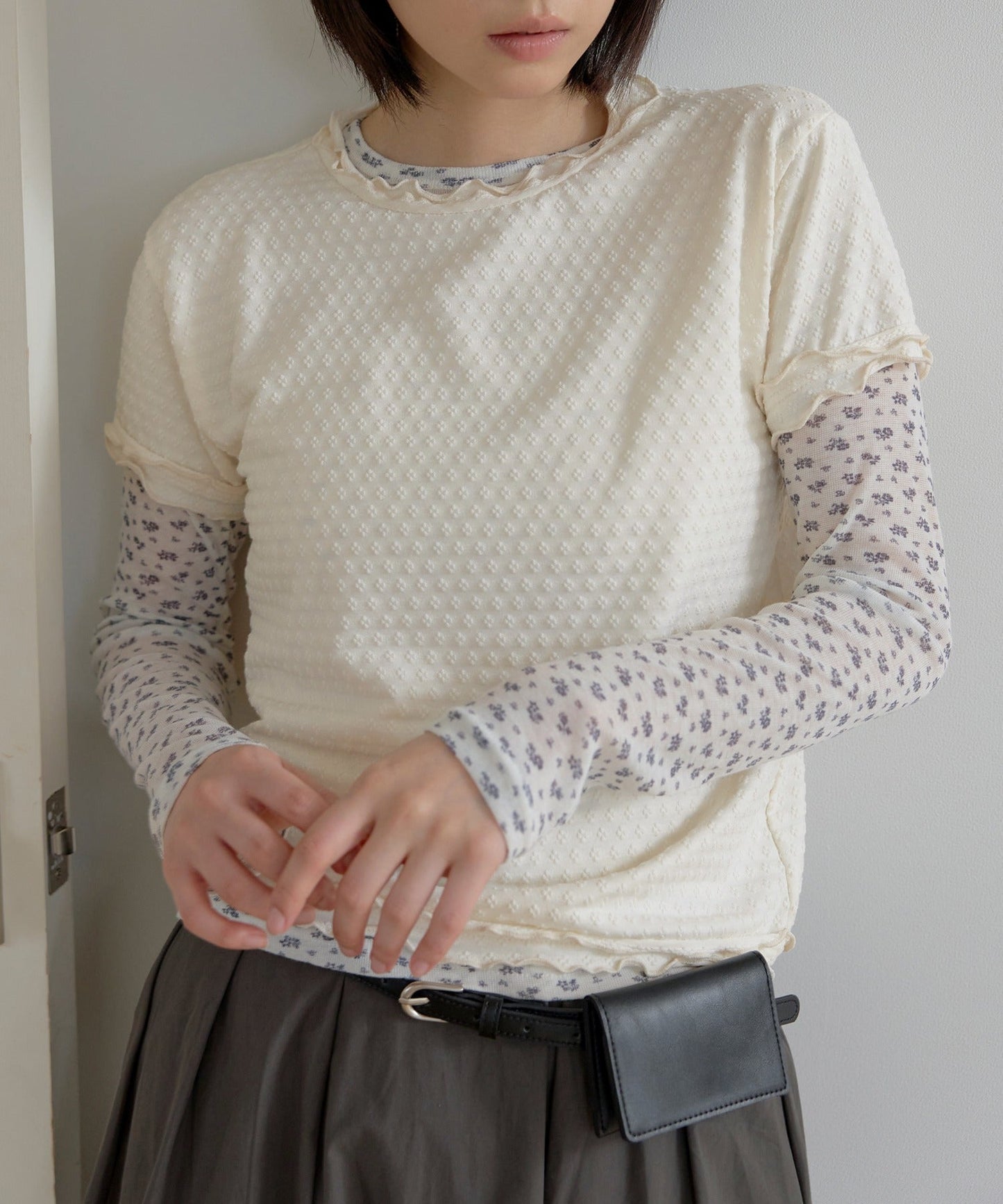 ジャスミンフラワーレイヤードインナーTシャツカットソー