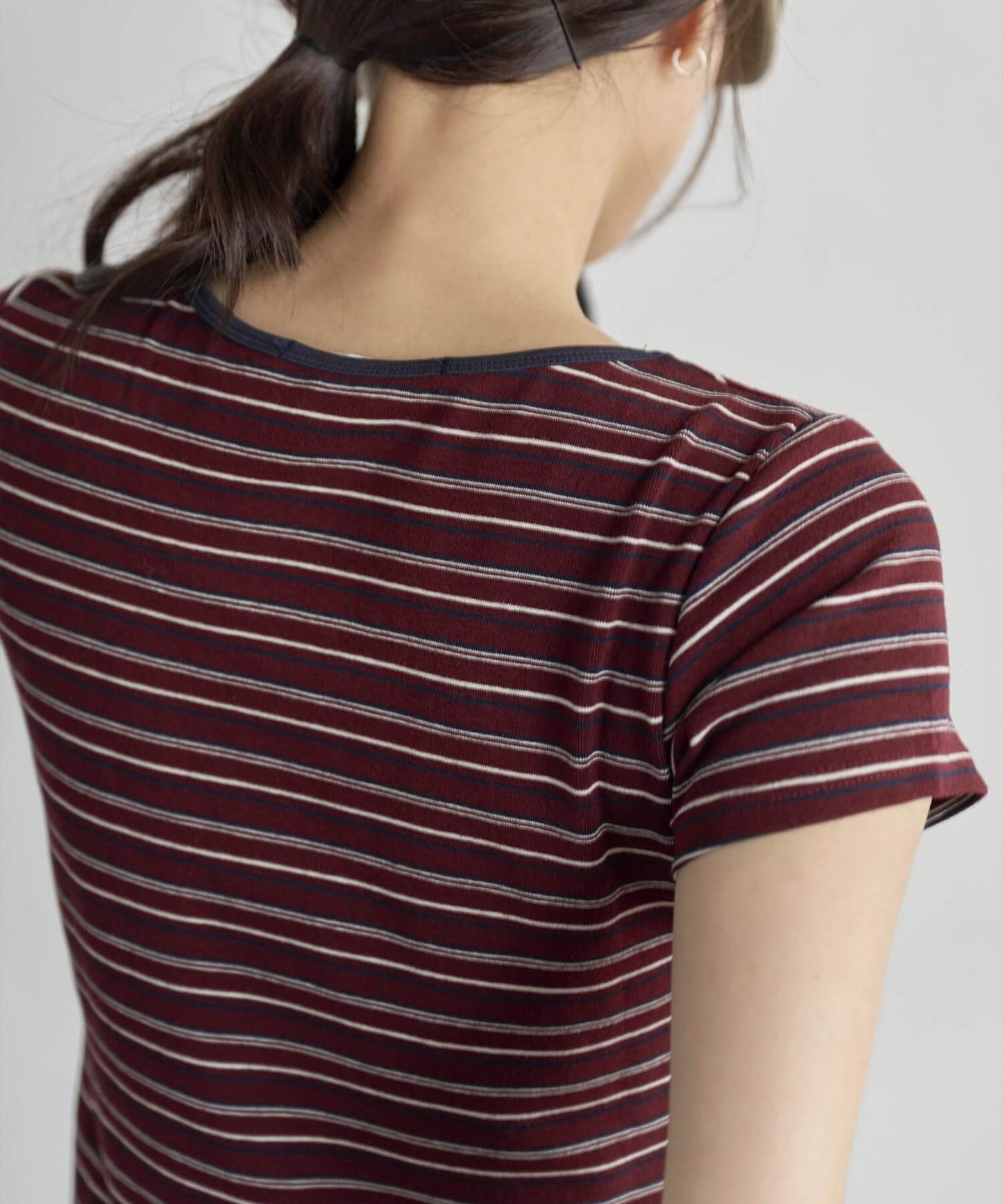 ラウンドネックバイカラーストライプセミクロップド半袖Tシャツカットソー