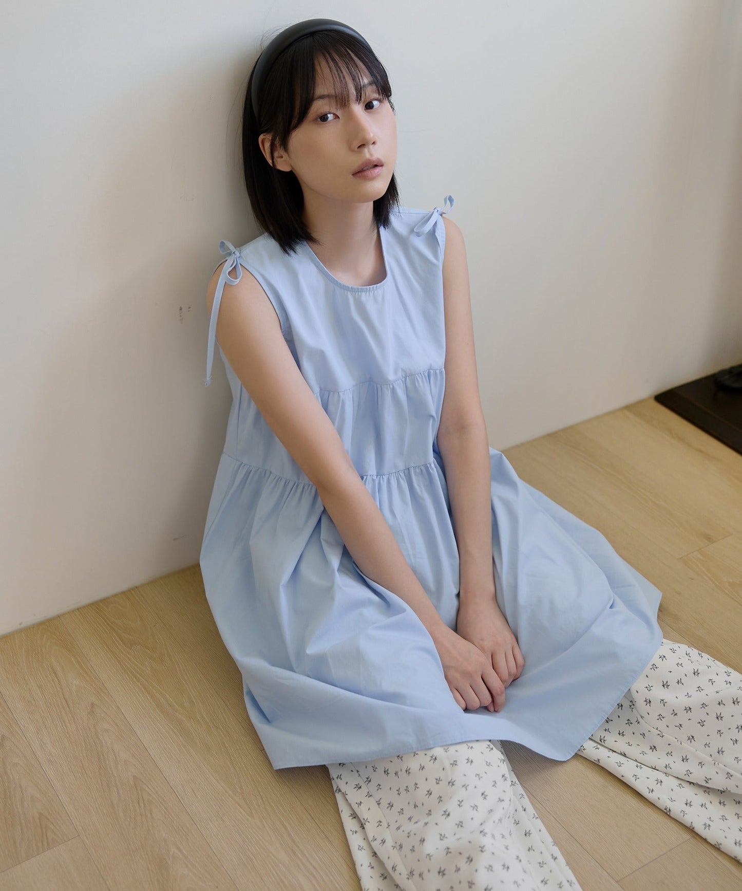 ショルダーリボンティアードワンピース
