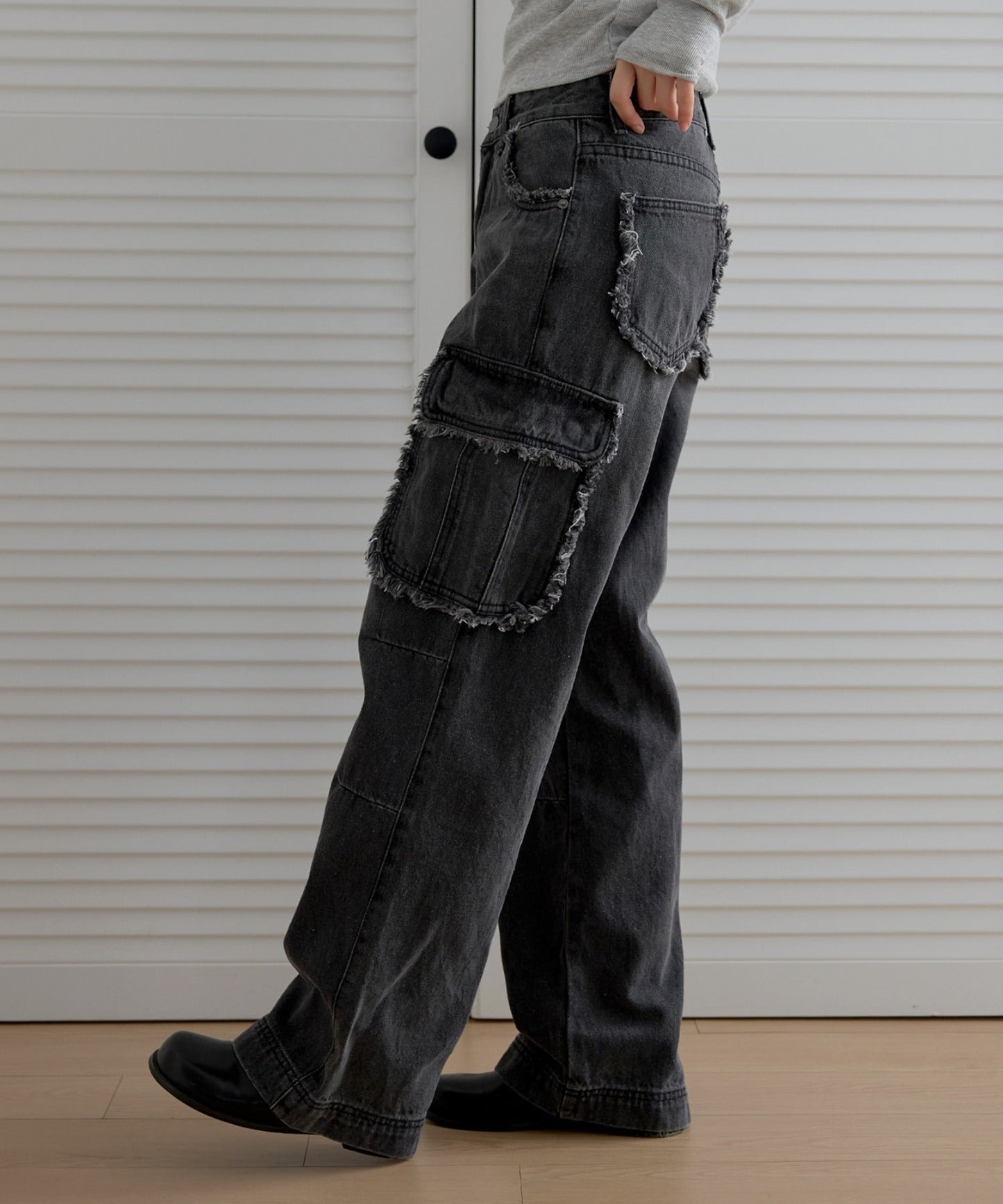 フリンジユニークラインカーゴストレートデニムパンツ