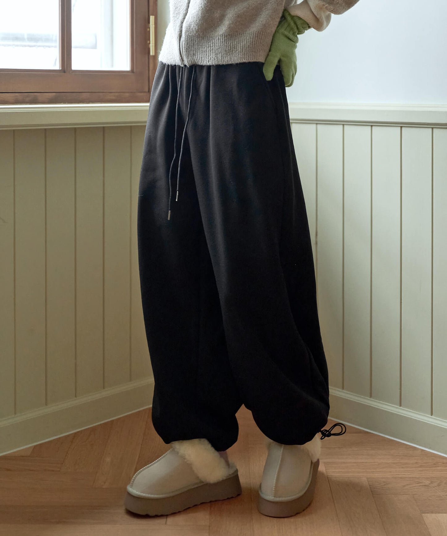 【裏起毛/UNISEX】足長美脚シルエットワイドストレートストリング起毛スウェットパンツ