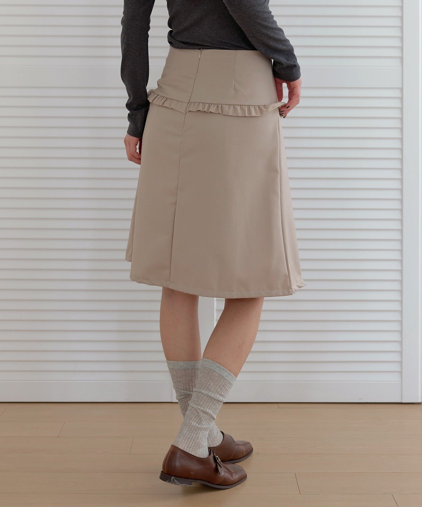 フロントラブリーフリルプリーツミディスカート