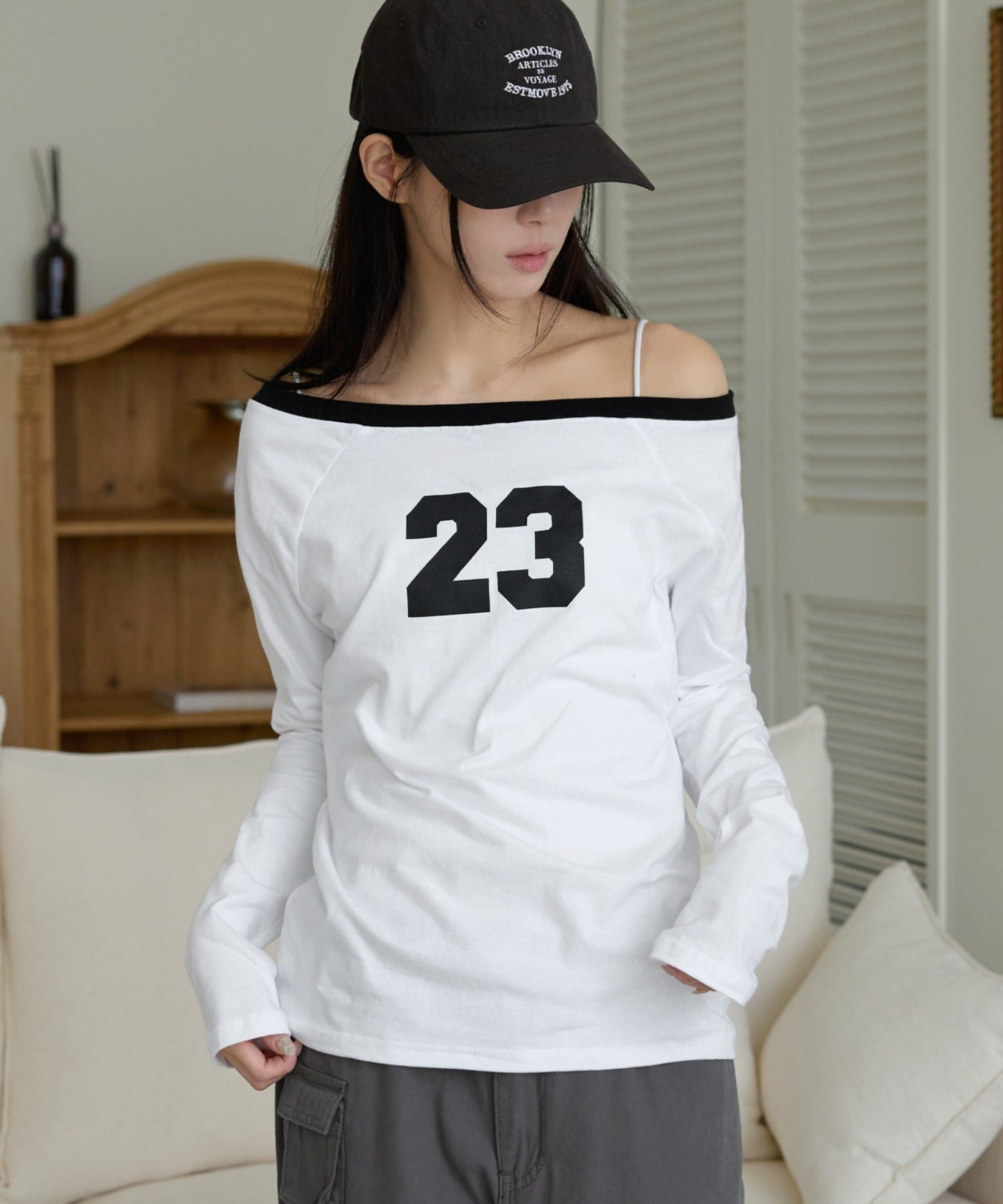 【オフショルダー/ワンショルダー2WAY着用可能】バイカラーナンバリング長袖Tシャツカットソー