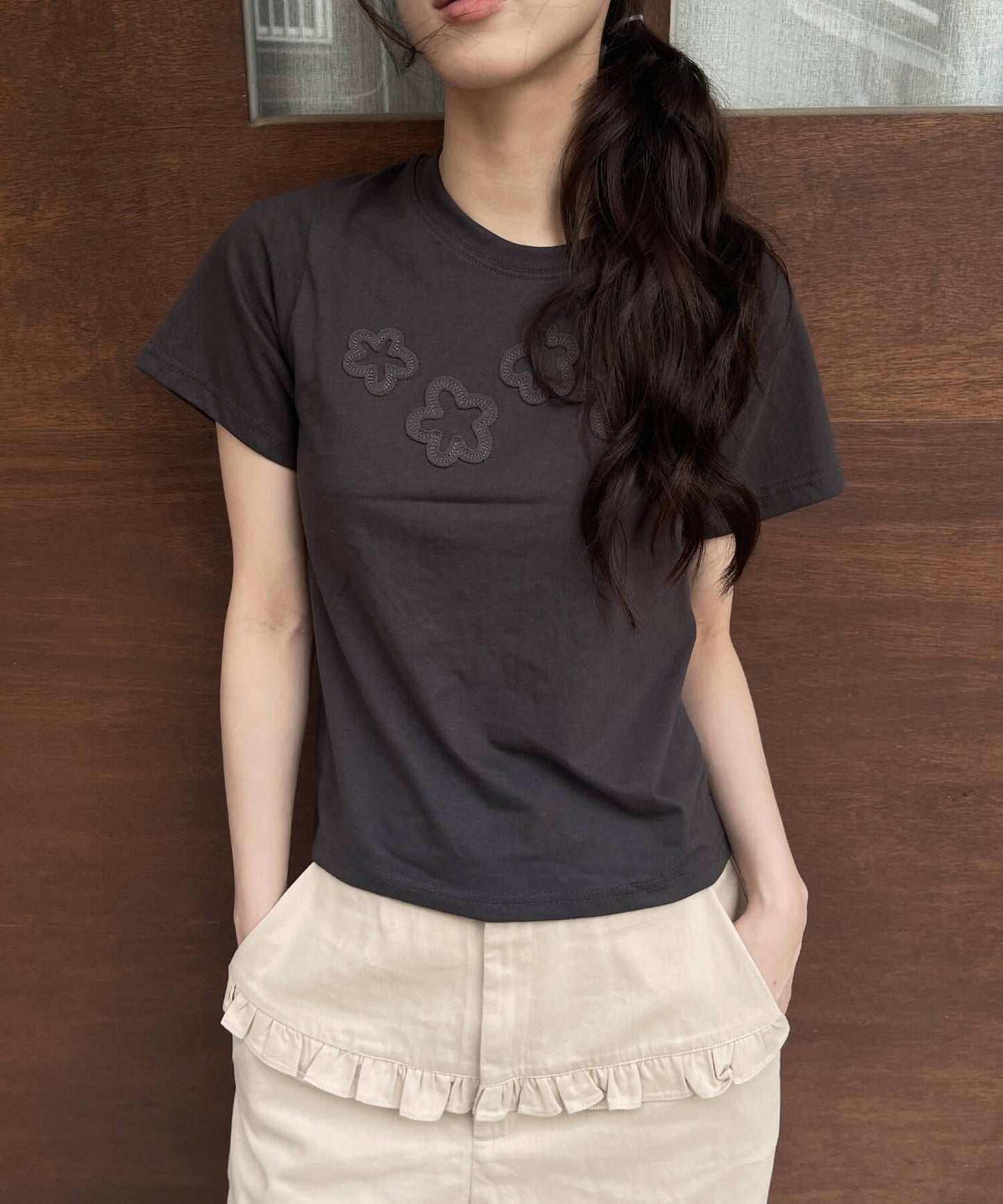 ダッフルフラワーワッペンレタリング半袖Tシャツ