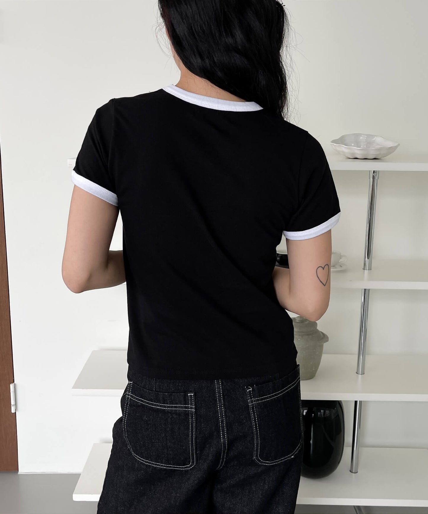 チェックパターンユニークフラワーアプリケットロゴクロップド半袖Ｔシャツ