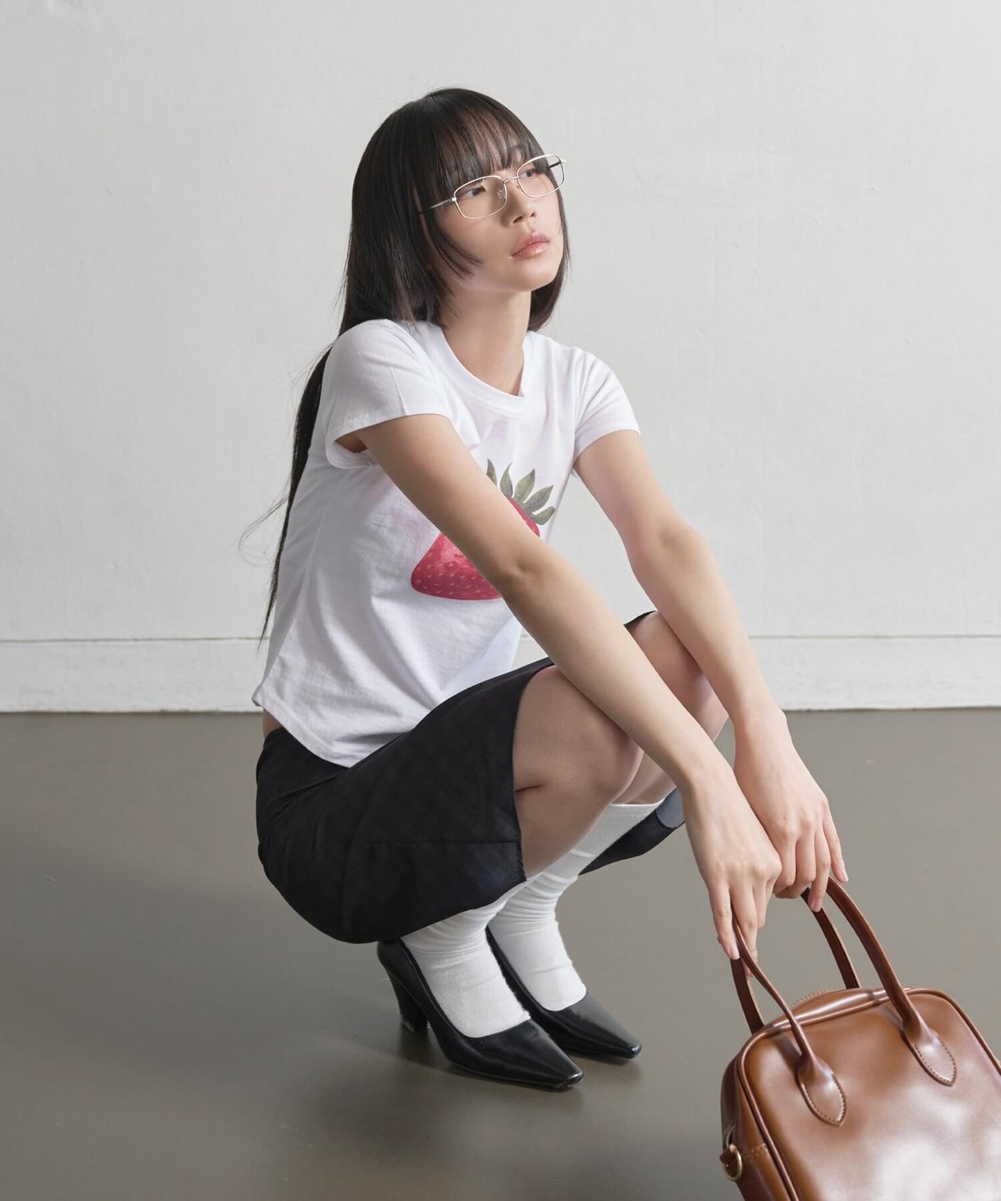 【UNE ORIGINAL】 サイドラウンドスリットフルーツプリントミニチビTシャツカットソー