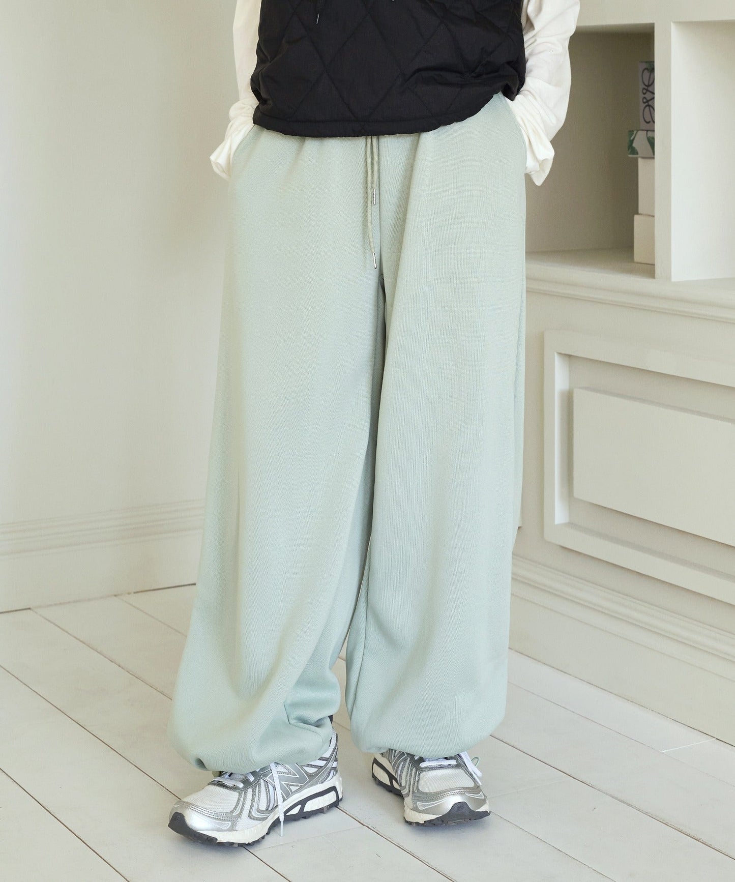 【裏起毛/UNISEX】足長美脚シルエットワイドストレートストリング起毛スウェットパンツ