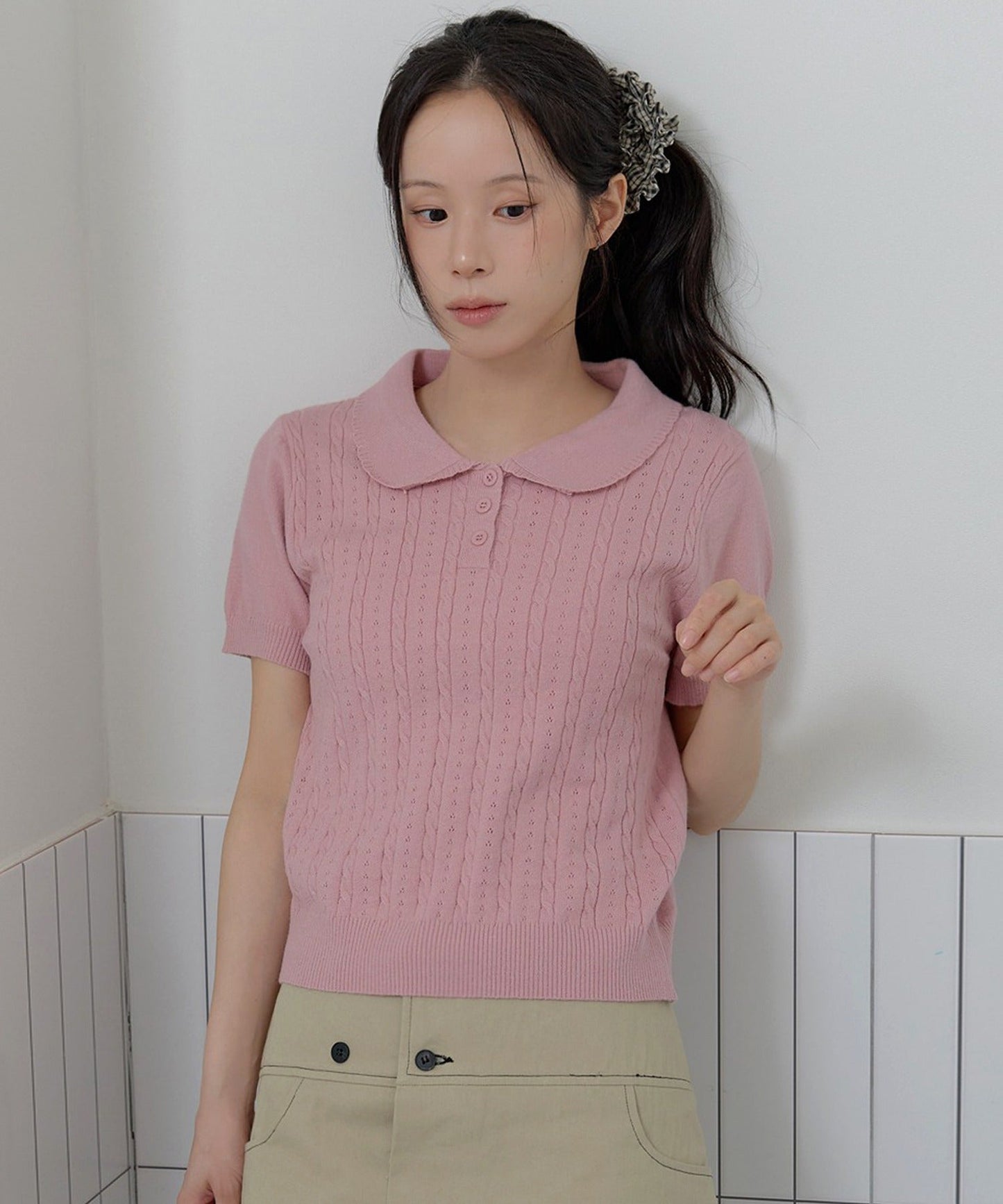 【好みやスタイリングに合わせて選べる豊富な6カラー展開】ラブリーラウンドカラーケーブル編み半そでスプリングニット