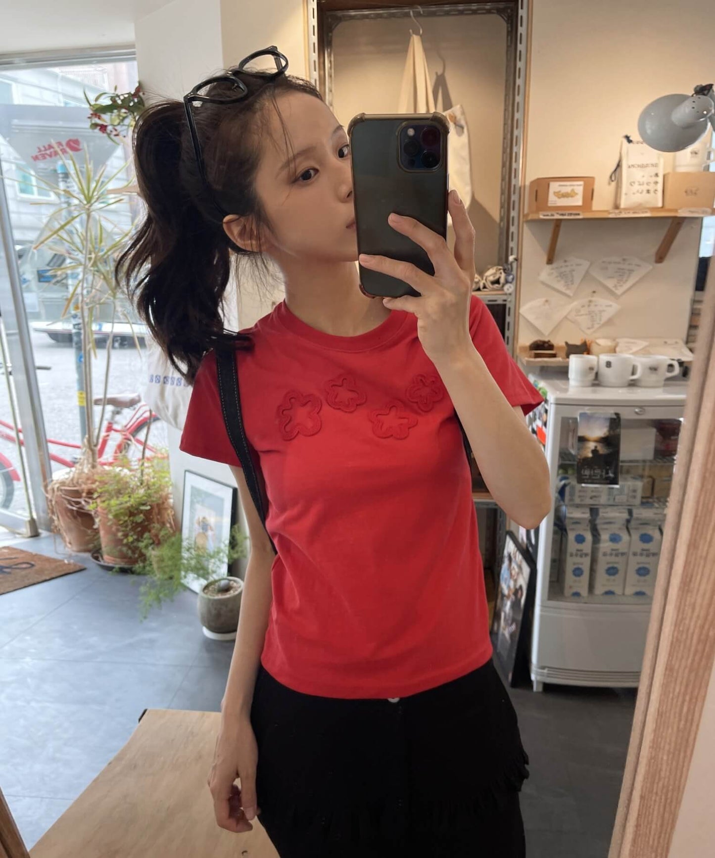 ダッフルフラワーワッペンレタリング半袖Tシャツ