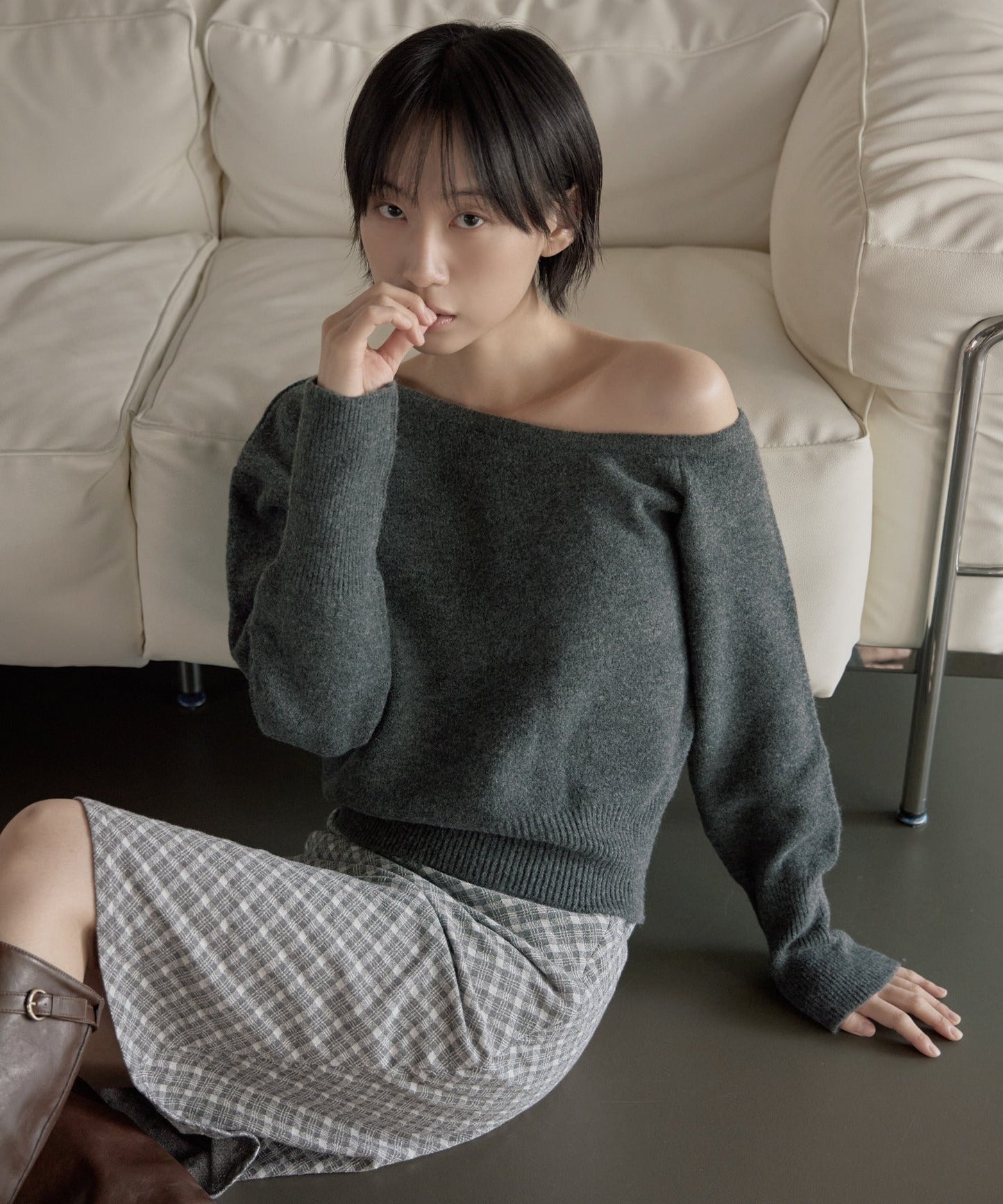 カシミアアンバランスワンショルダーリブニット