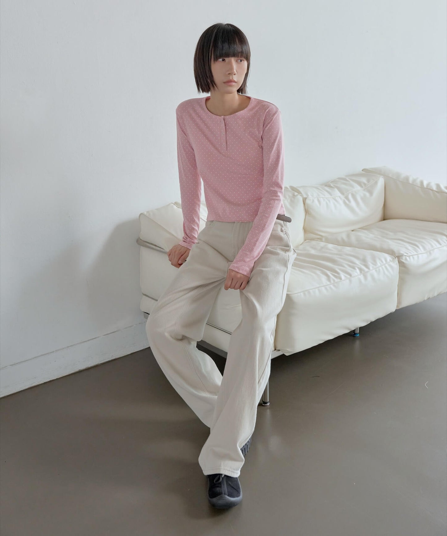 【UNE ORIGINAL】ヘンリーネックシルバースナップボタンドットパターンTシャツカットソー